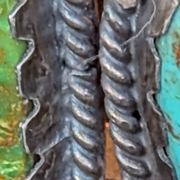 Stunning Vintage Navajo Sterling Silver Four-Stone Turquoise Cuff Bracelet - Picture 12 of 13